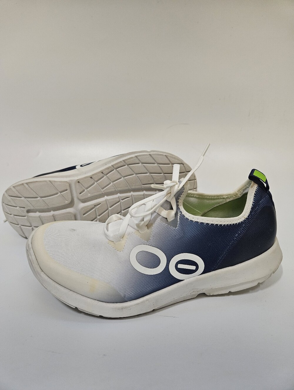 Oofos Oomg Sport LS Low White/Blue Mutare Recovery Shoes Sz 9